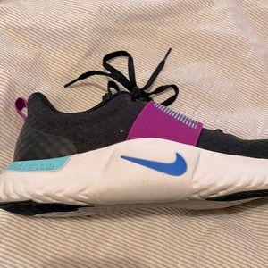 Nike Renew size 8.5